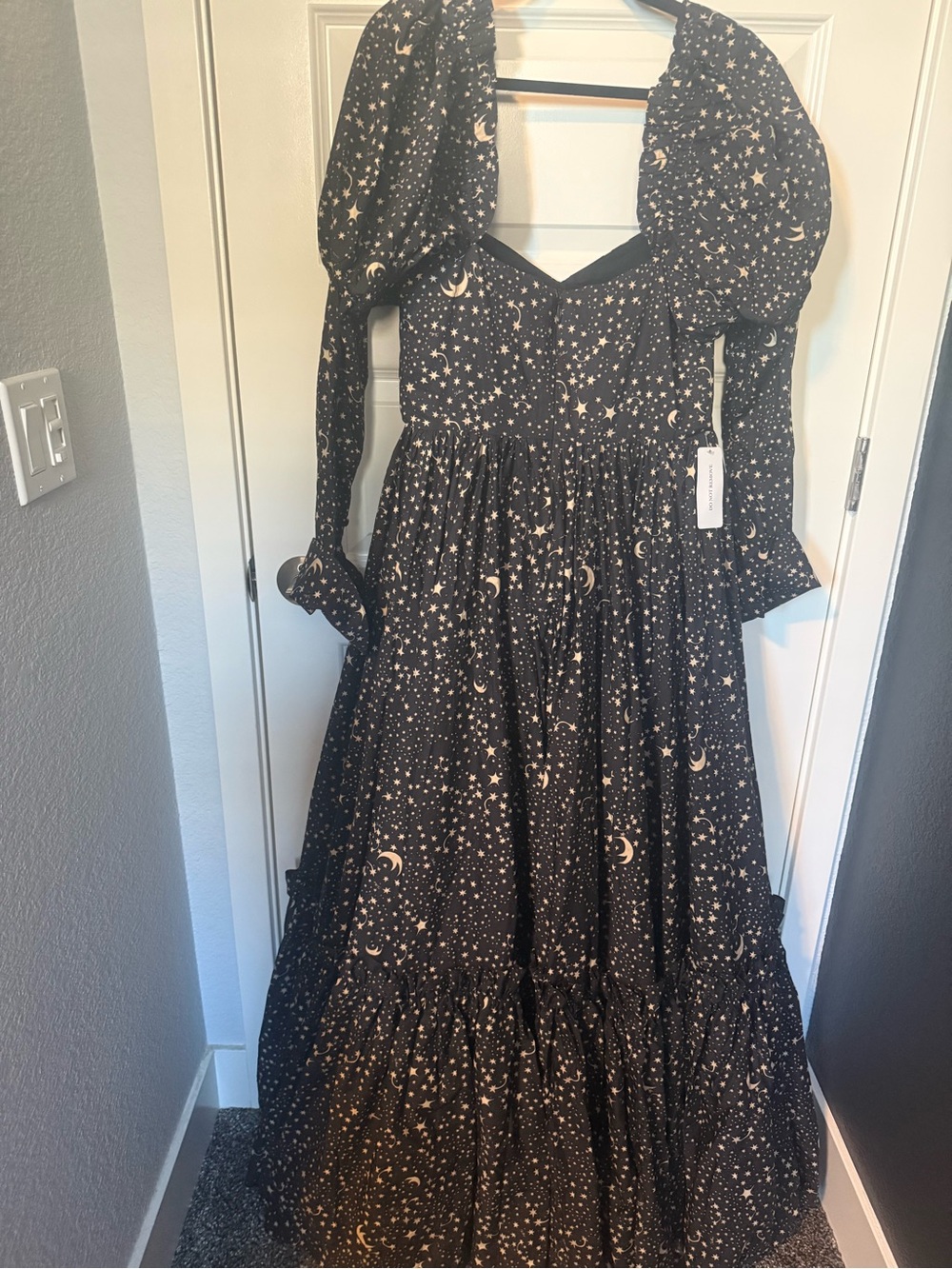 The Galileo Astronomers Gown - Selkie - Picture 5 of 8